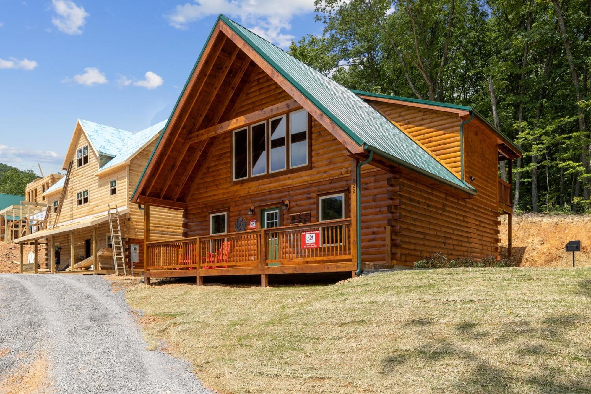 The 3 Bears Is A Newly Built 3 Bedroom Cabin Only 3 Minutes From The Parkway! Pigeon Forge Dış mekan fotoğraf